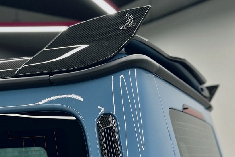 TopCar Roof Spoiler Aero Style for Gwagen W465 – Inferno Lights Edition - Image 3