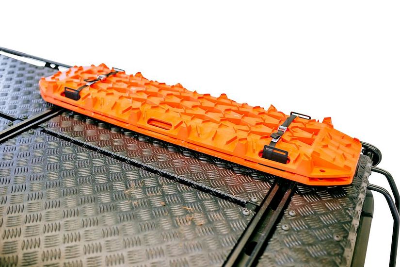 LETECH Sand Plate Holder for MAXTRAX Recovery Boards – Black Powder-Coated