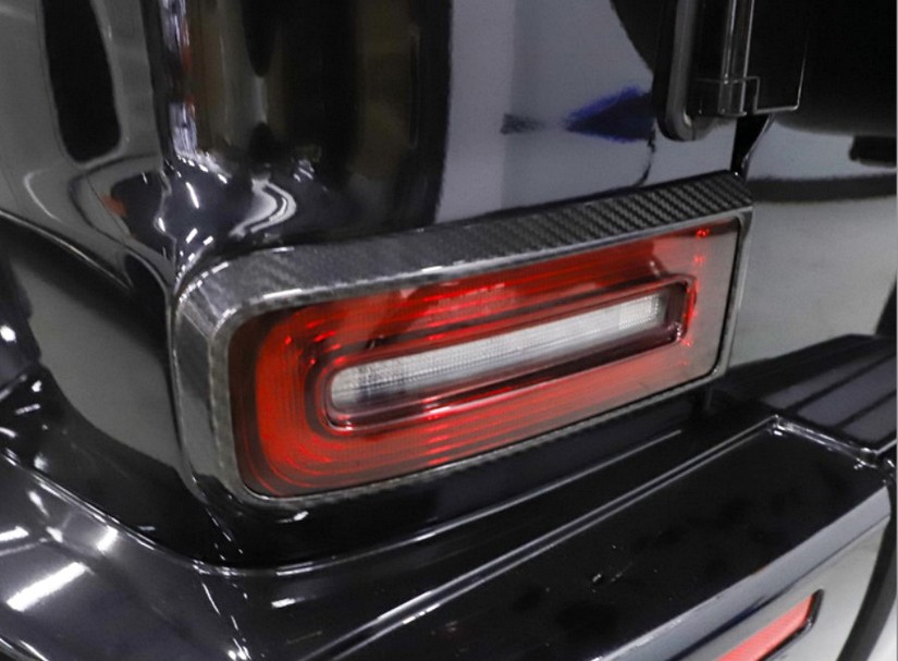 Dry Carbon Tail Light Base Cover Frame (2025+) – G-Wagon Rear Lighting Accent